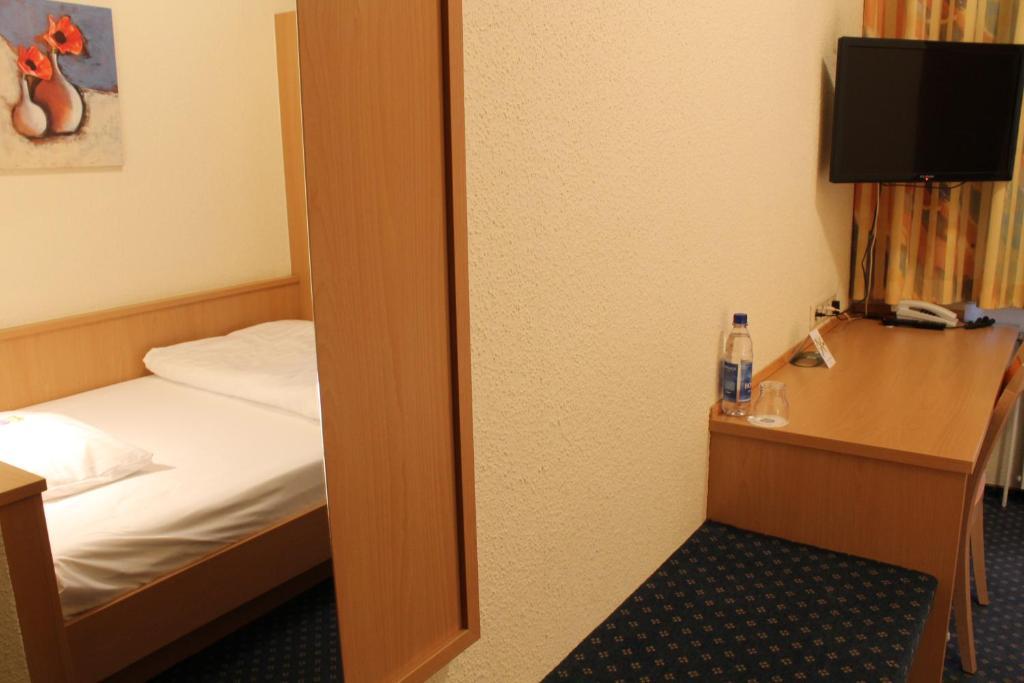 City Hotel Neuwied Zimmer foto